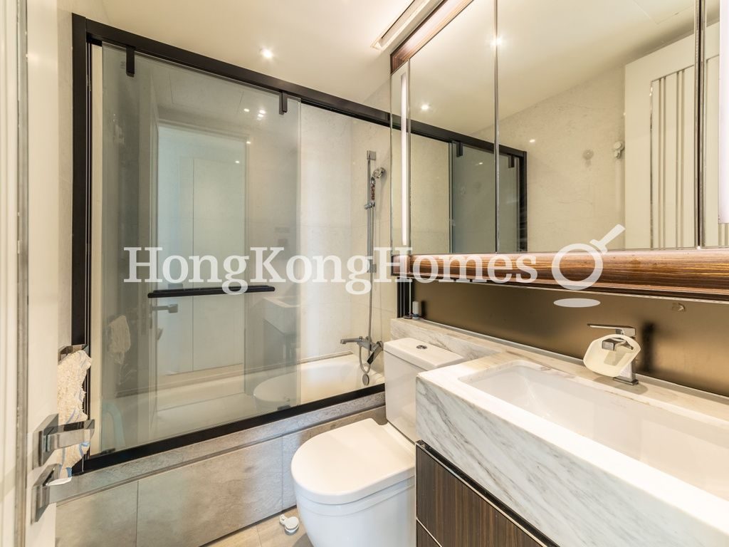 Master Bathroom — Oasis Kai Tak - Tower 01, Kai Tak