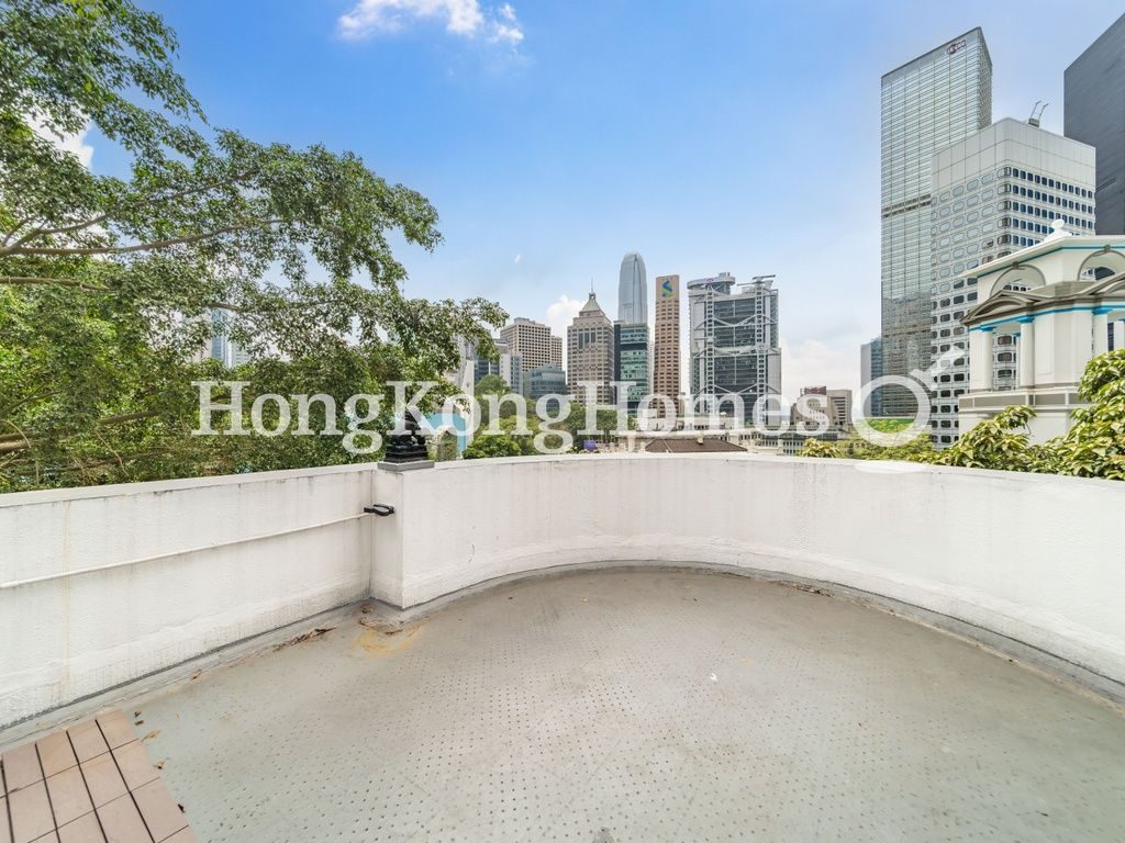 Terrace off Living and Dining Room — 纜車徑 2 號，中環