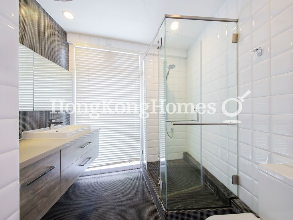 Master Bathroom — 碧荔臺，薄扶林