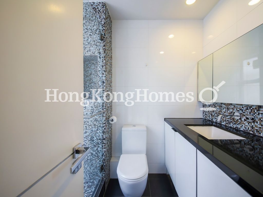 Second Ensuite Bathroom — 碧荔臺，薄扶林