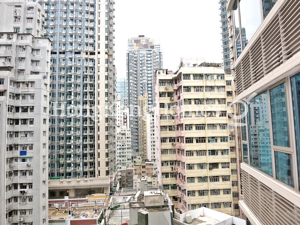 View from Living and Dining Room — 囍匯 - 第1期- 第5座，灣仔