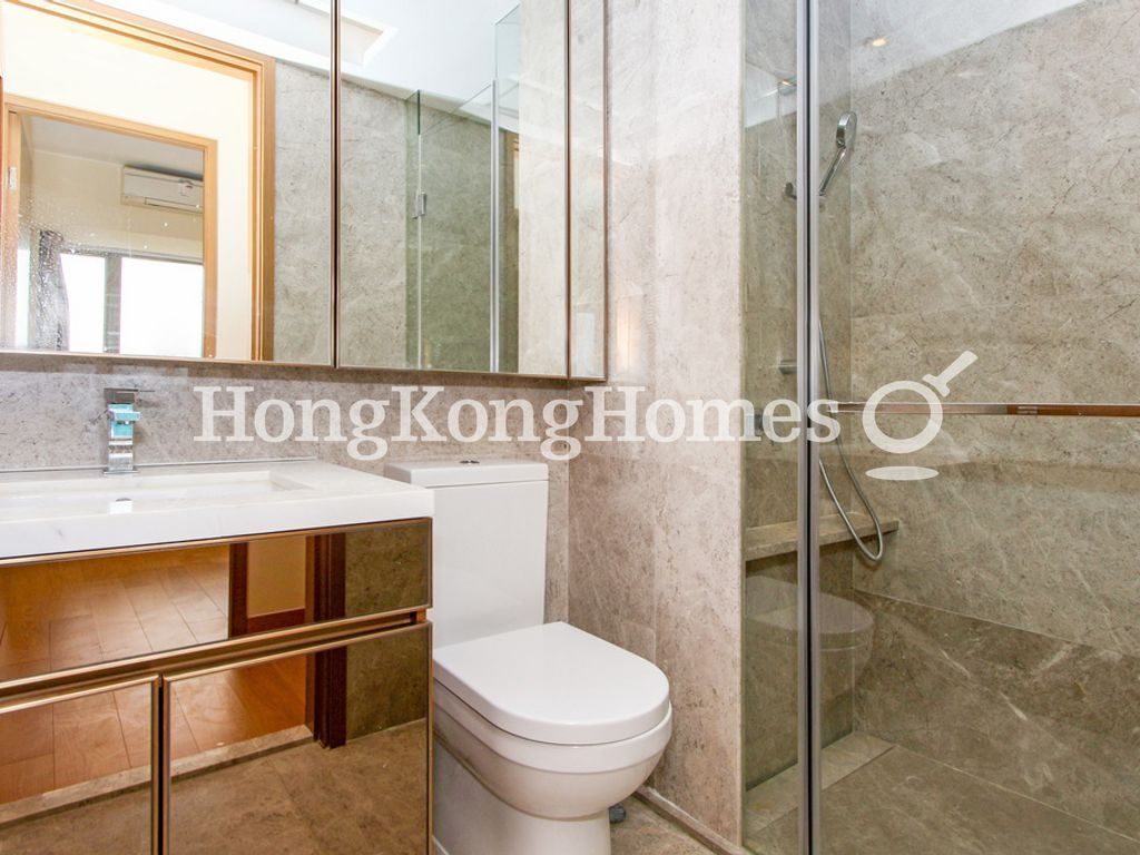 Guest Bathroom — 星鑽，西營盤