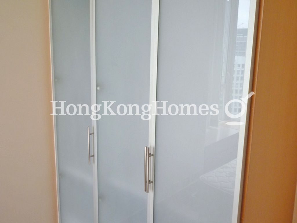 Built-in Wardrobe in Master Bedroom — The Orchards - Tower 02, Quarry Bay