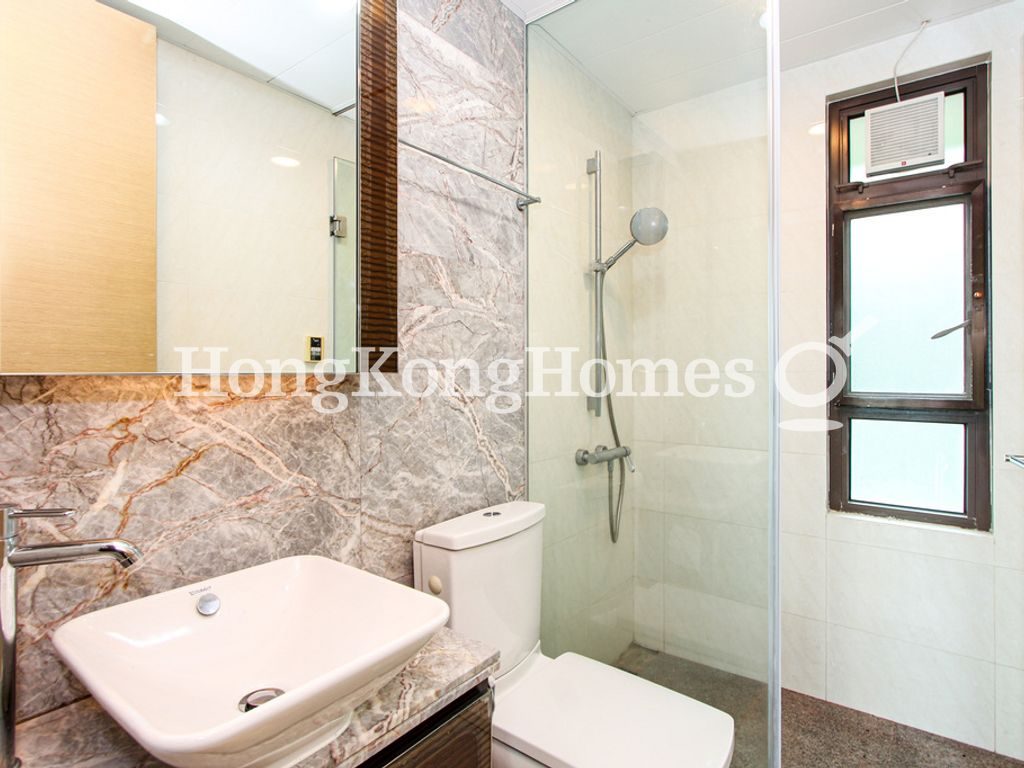 Guest Bathroom — The Sail at Victoria, Western / Kennedy Town