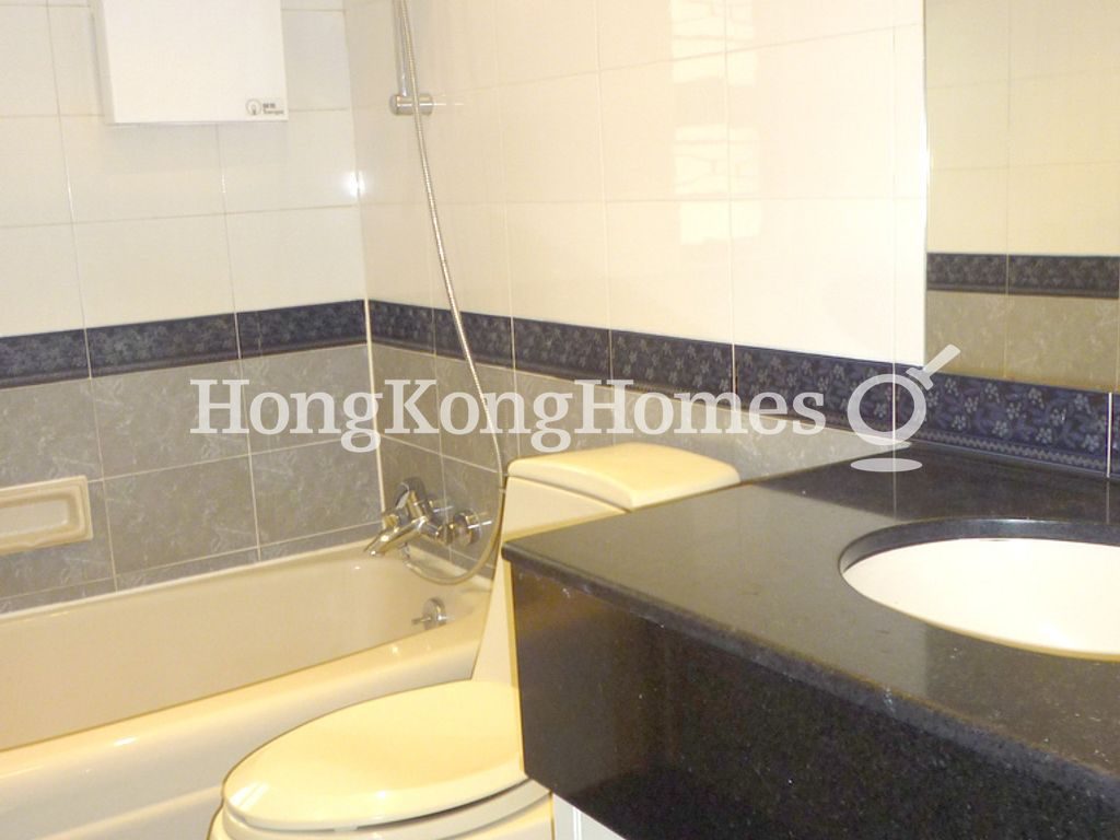 Guest Bathroom — 麗豪閣 - B座，西半山