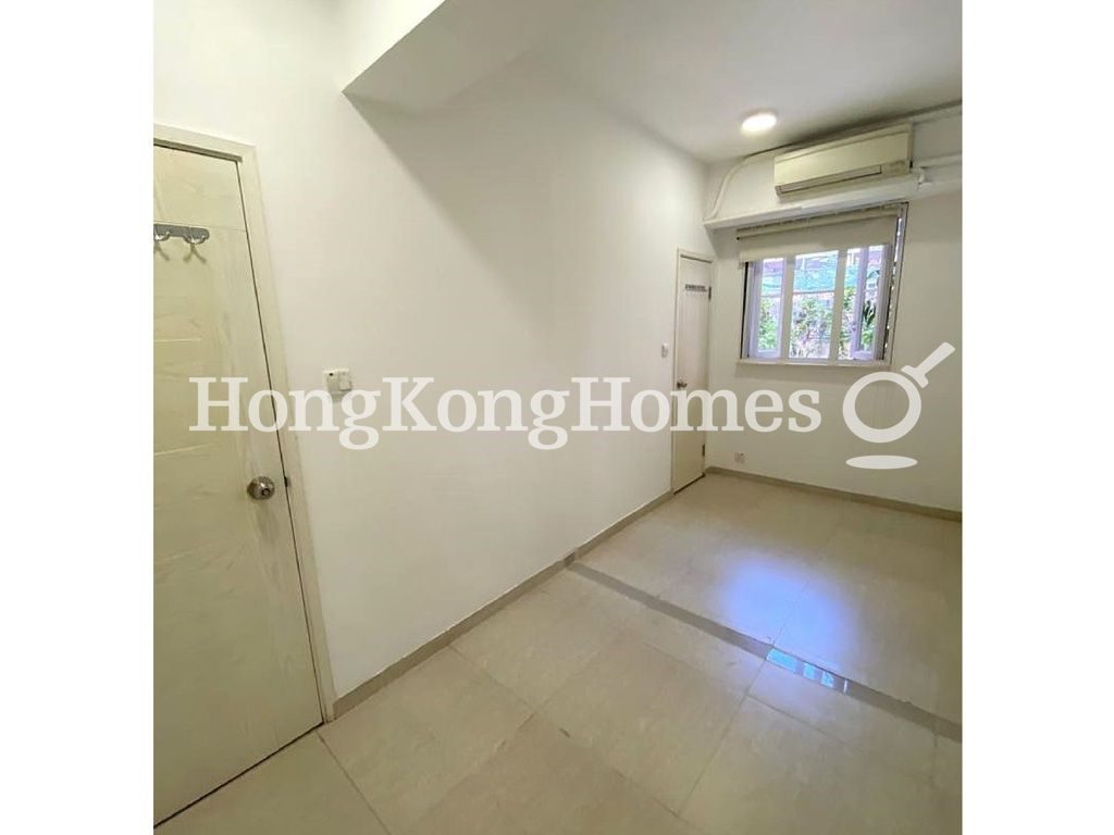 睡房 — 安發大廈，西環堅尼地城