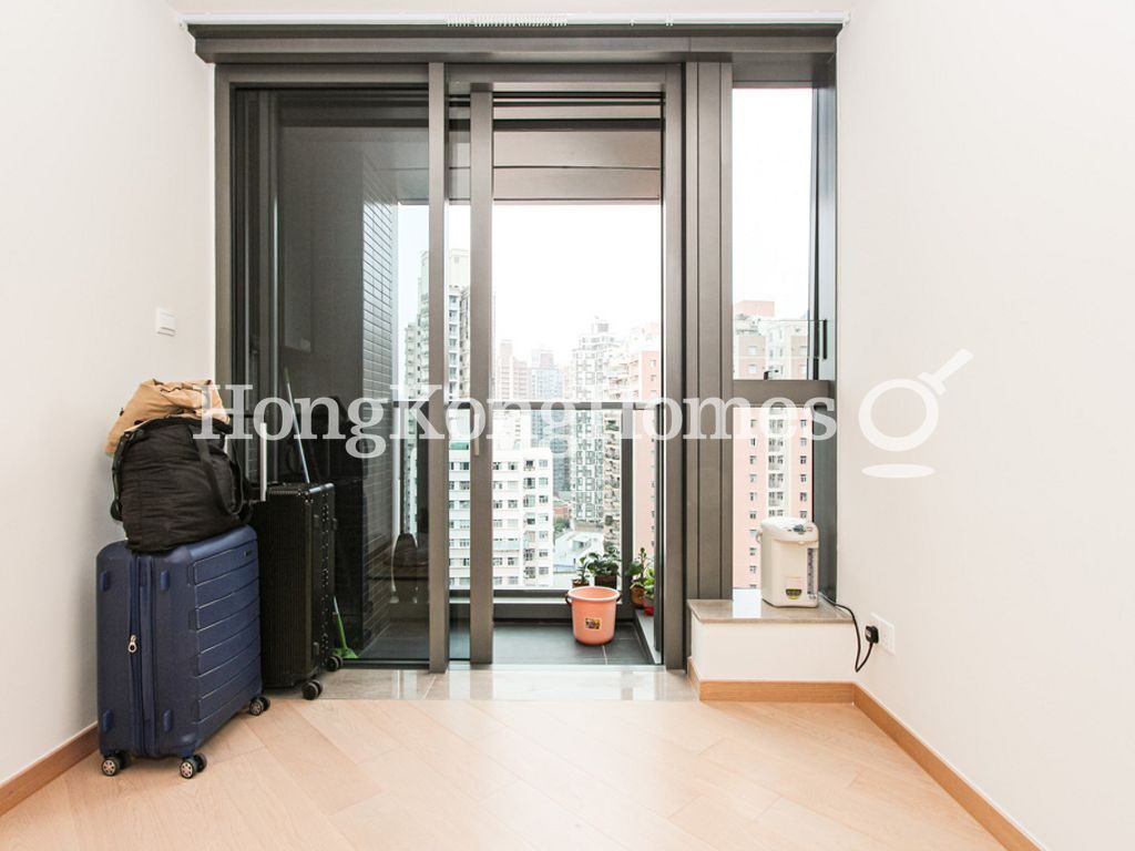 Living and Dining Room — Novum West - Tower 5, Western / Kennedy Town