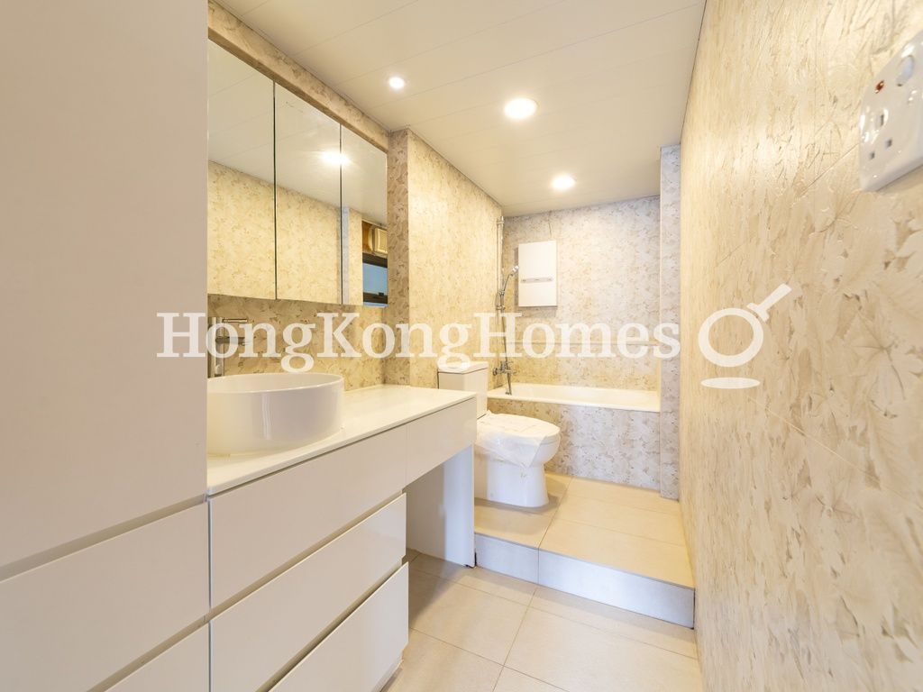 Master Bathroom — 慧景臺 - B座，東半山