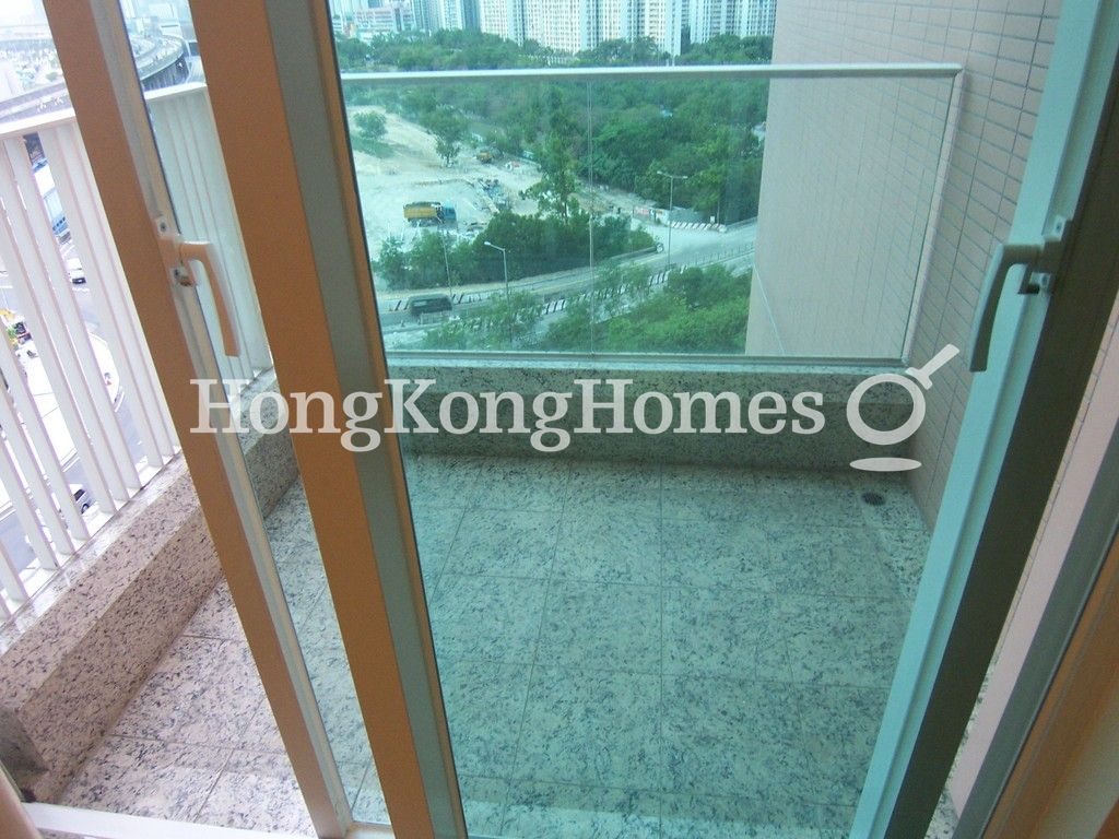 Balcony — Harbour Green - Block 01, Tai Kok Tsui