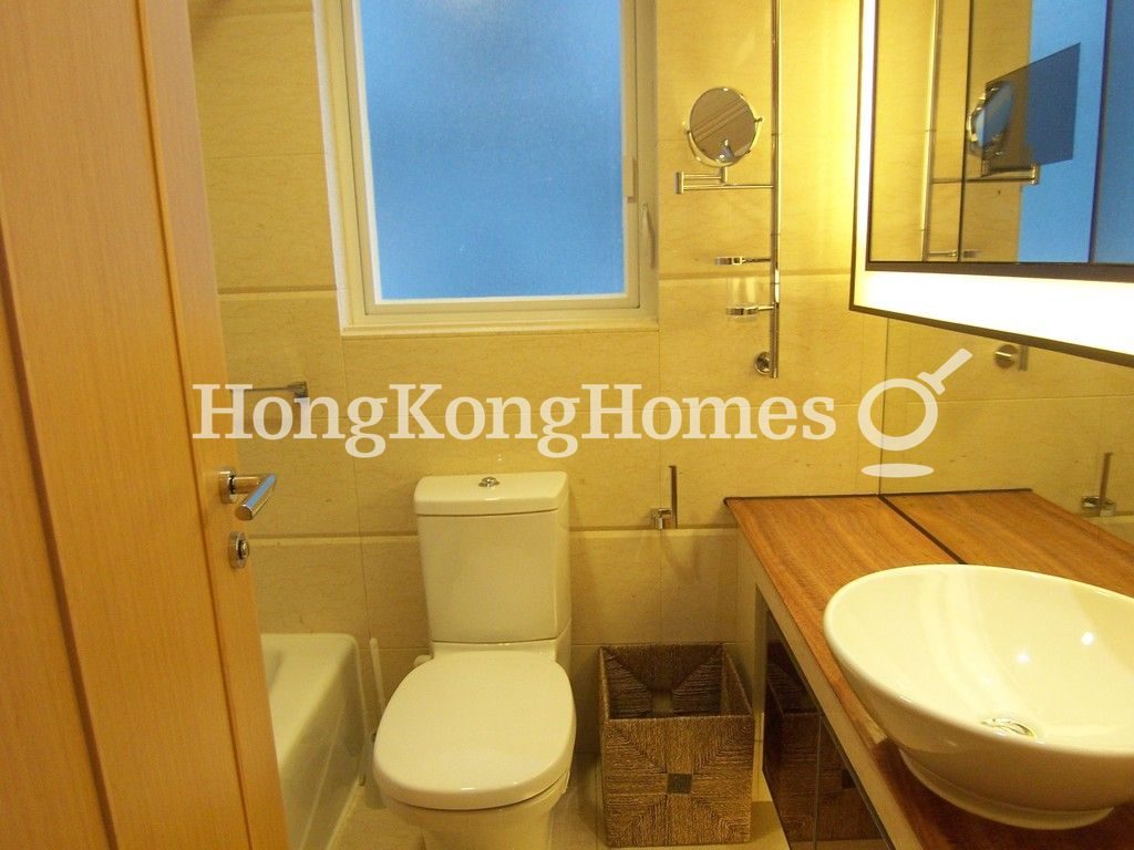 Master Bathroom — Harbour Green - Block 01, Tai Kok Tsui