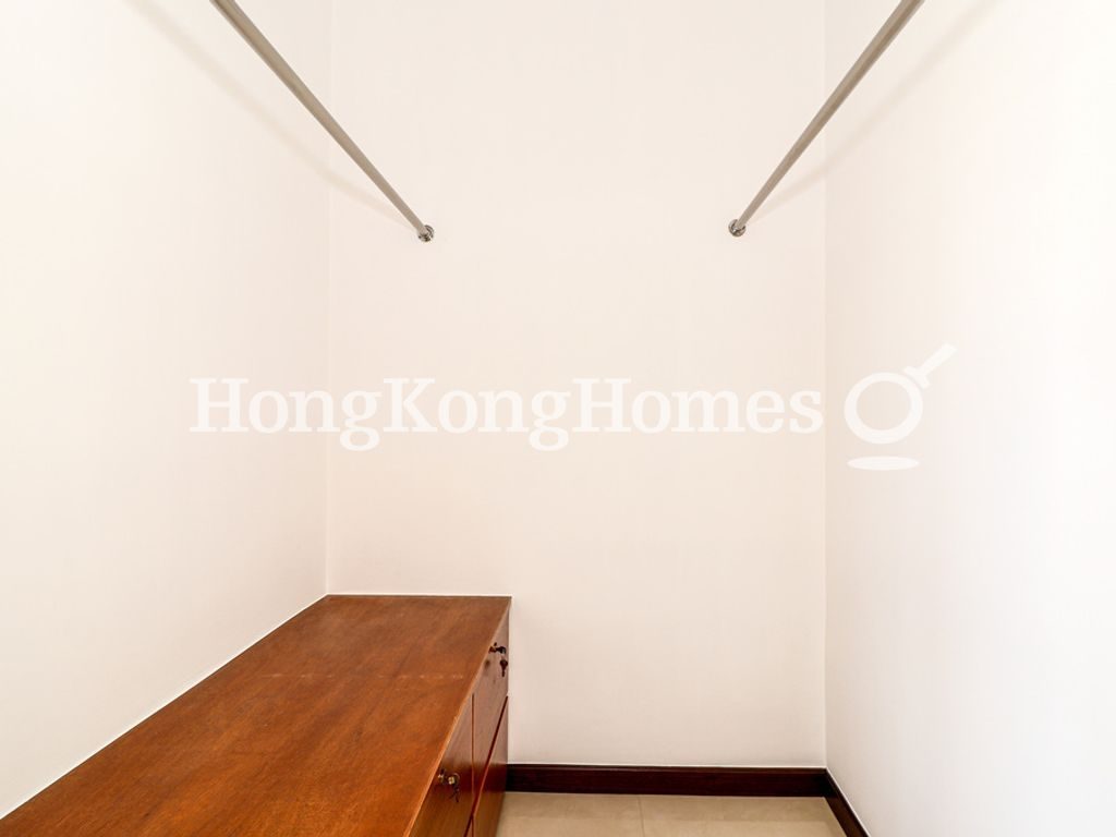 Walk-in Closet in Master Bedroom — Illumination Terrace II, Tai Hang