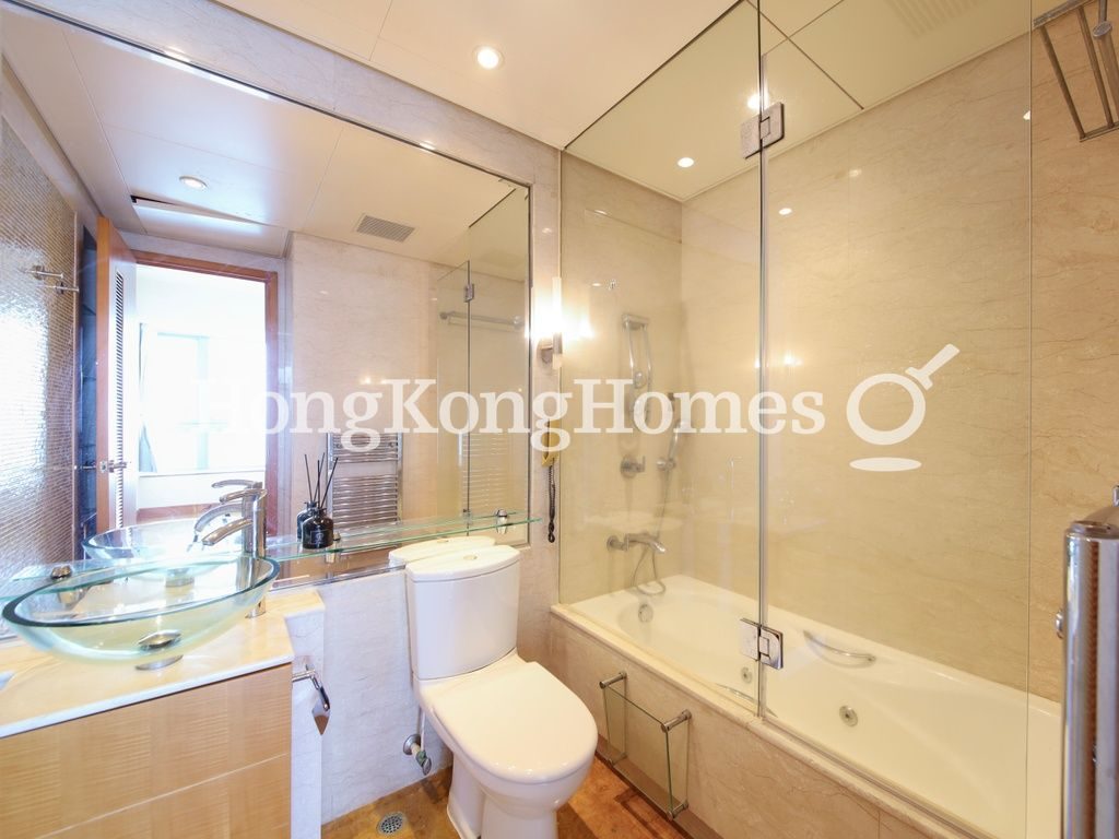 Master Bathroom — 貝沙灣 04期, 南灣，薄扶林