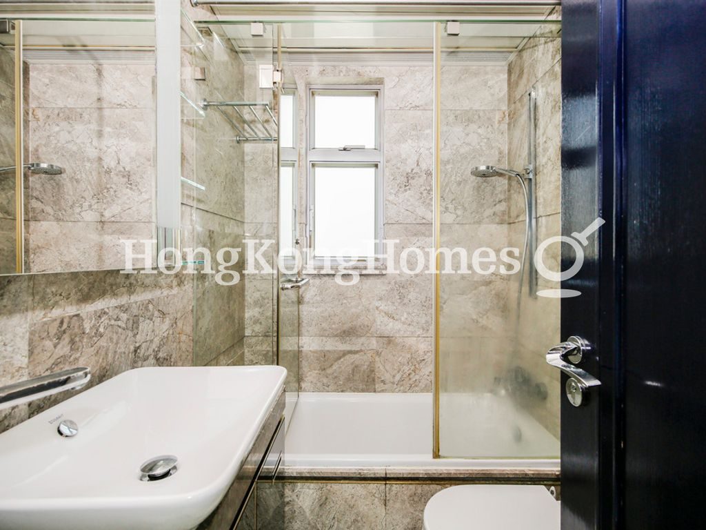 Master Bathroom — Diva，北角