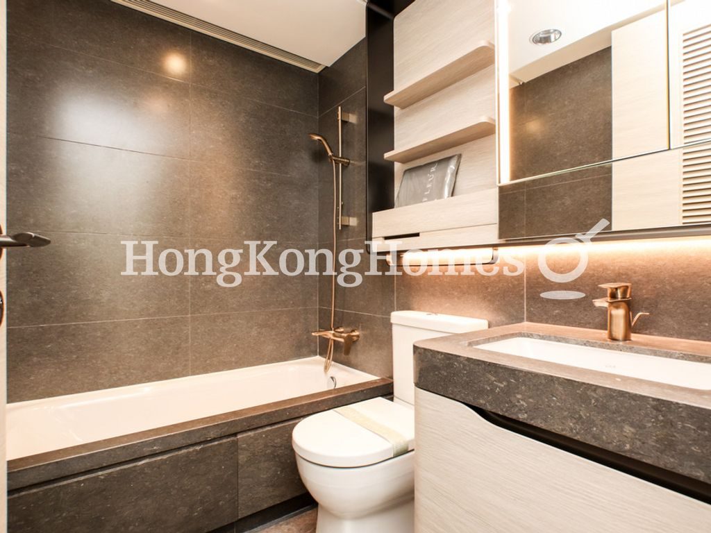 Guest Bathroom — 柏蔚山，北角