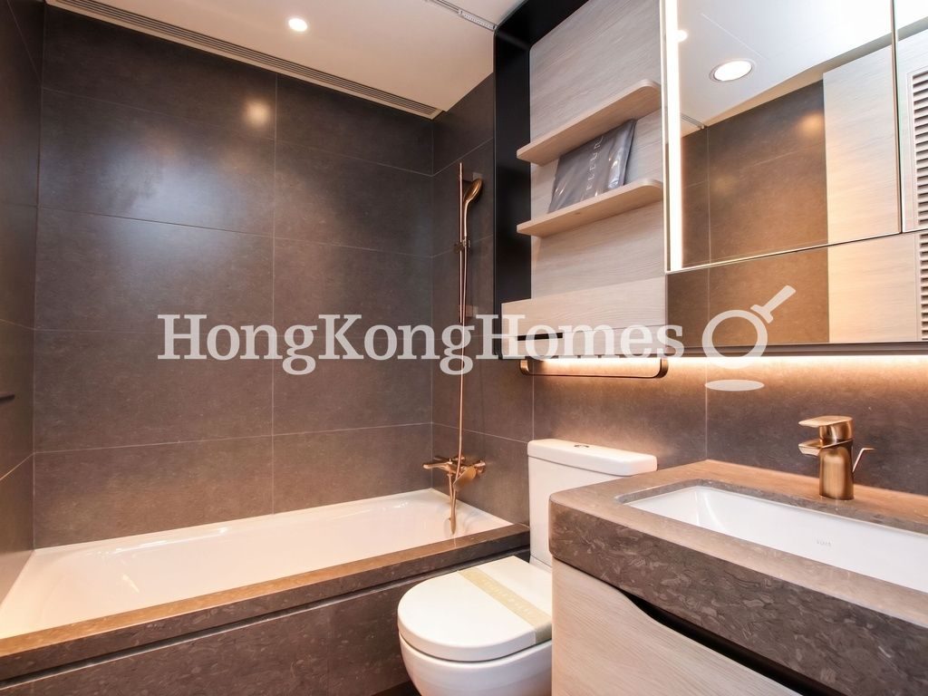 Guest Bathroom — 柏蔚山，北角