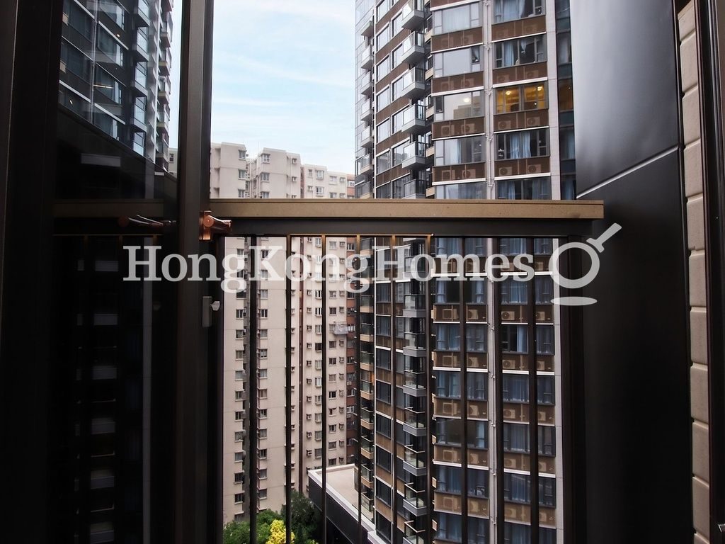 Balcony off Kitchen — 柏蔚山，北角