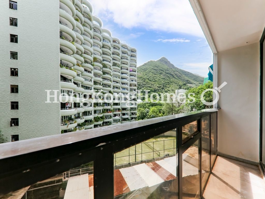 Balcony off Living and Dining Room — 恒琪園，薄扶林