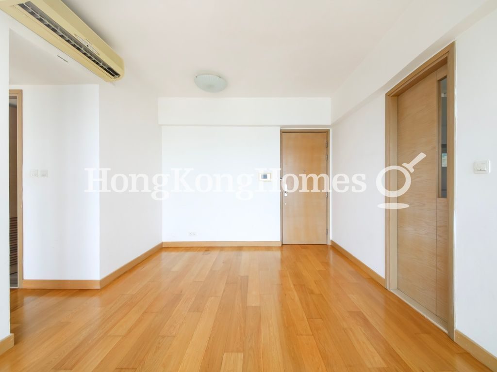 Living and Dining Room — Island Crest - Tower 1, Sai Ying Pun