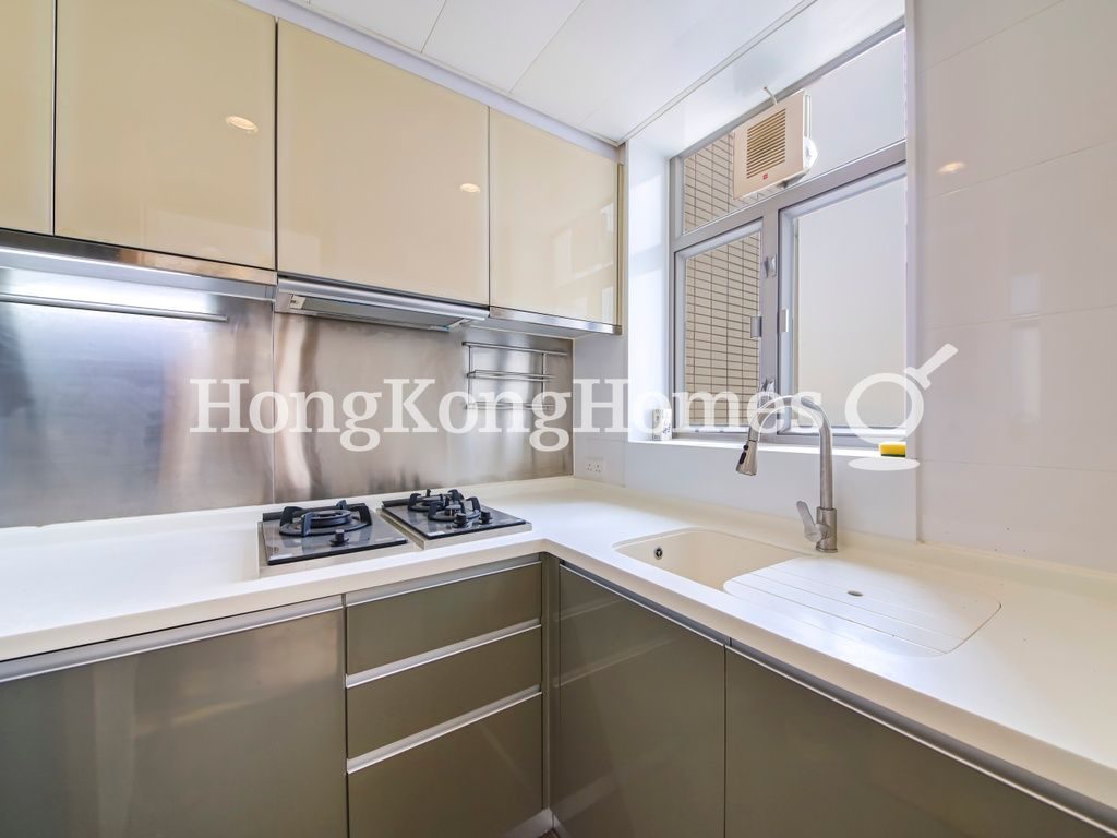 Kitchen — Island Crest - Tower 1, Sai Ying Pun