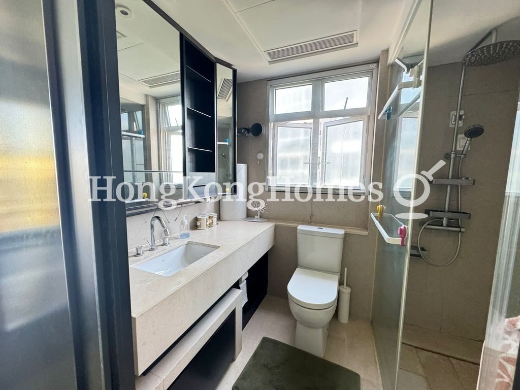 Master Bathroom — Mount Pavilia - Tower 17, Clear Water Bay