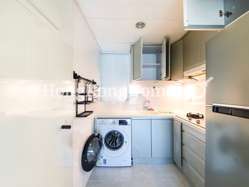 Kitchen — Royal Court, Mid-levels Central