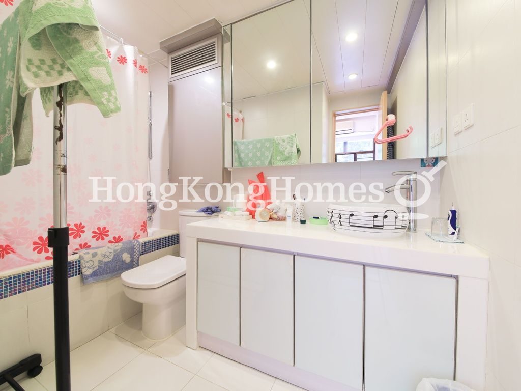 Master Bathroom — 金山花園 - B座，跑馬地