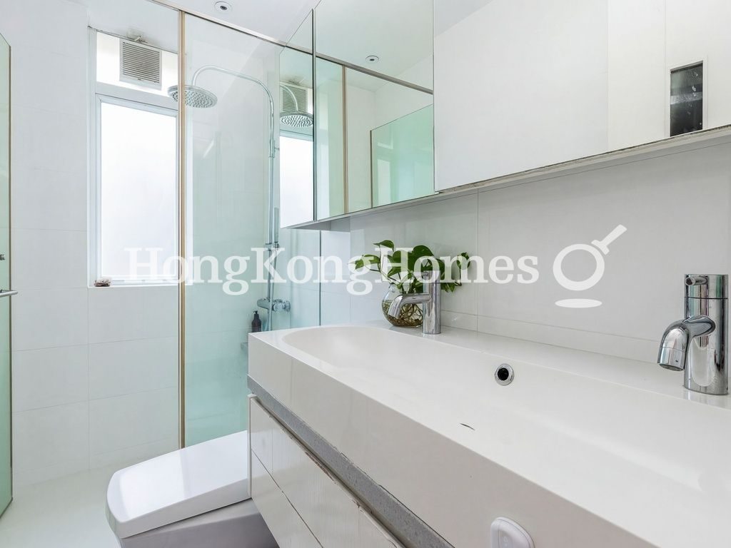 Master Bathroom — Happy Valley Lowrise，跑馬地