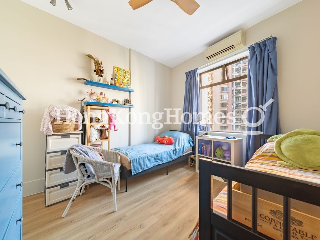 Second Ensuite Bedroom — 山村台35 -41號，跑馬地