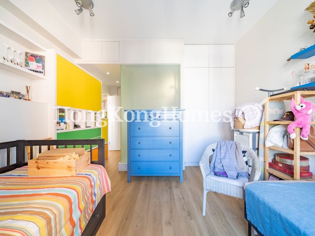 Second Ensuite Bedroom — 山村台35 -41號，跑馬地