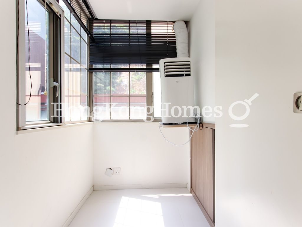 Maid's Room — 永威閣 , 大坑道 3 號，大坑