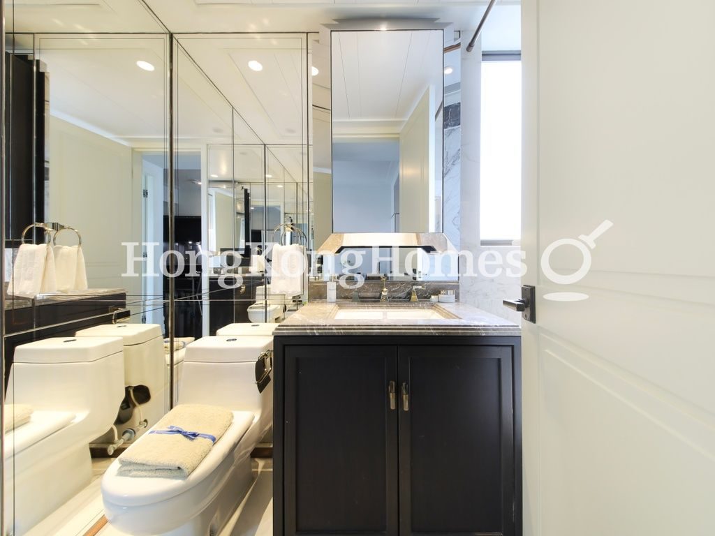 Guest Bathroom — Castle One, Mid-levels West