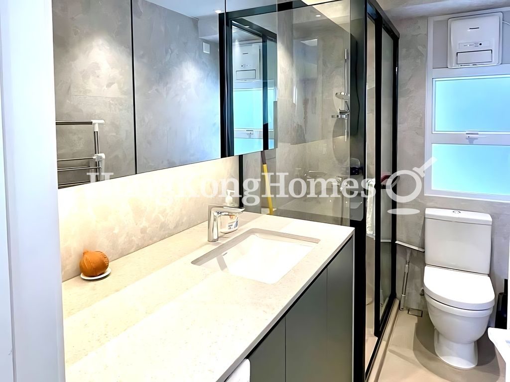 Master Bathroom — Robinson Heights I, Mid-levels West