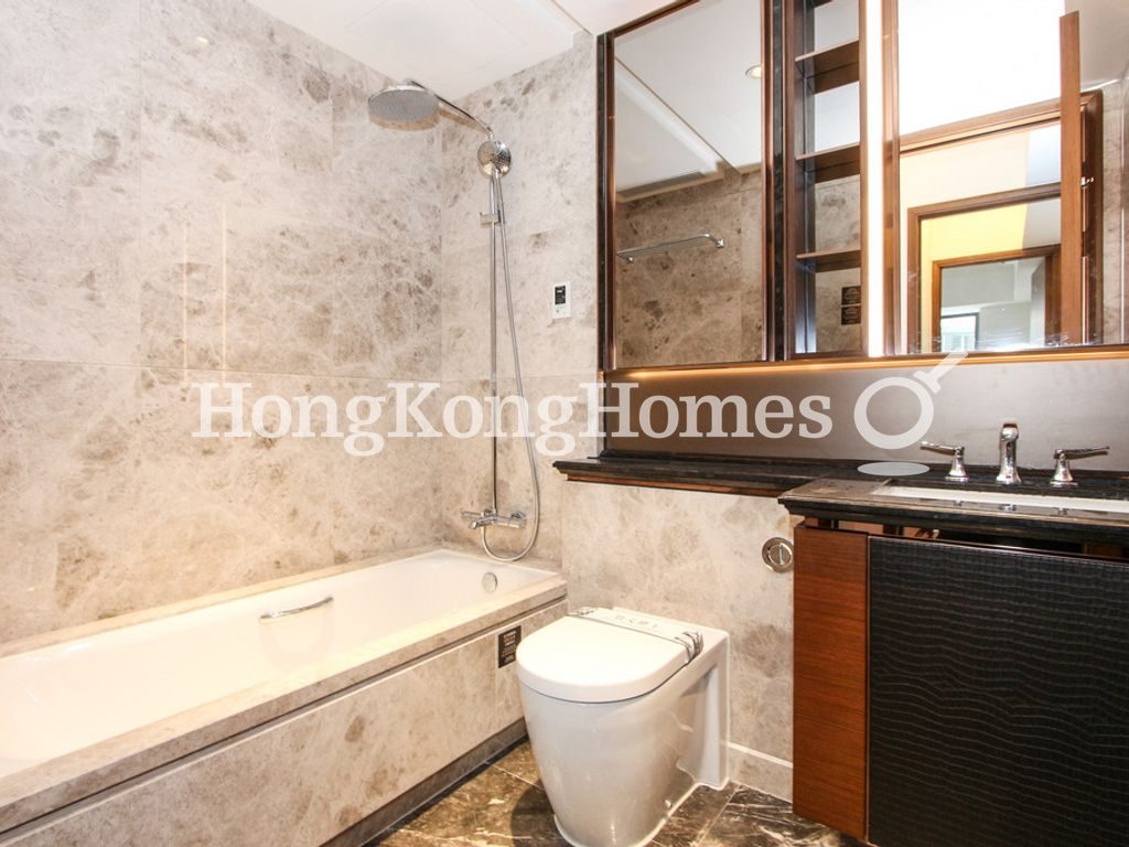 Master Bathroom — 賢文禮士，九龍塘