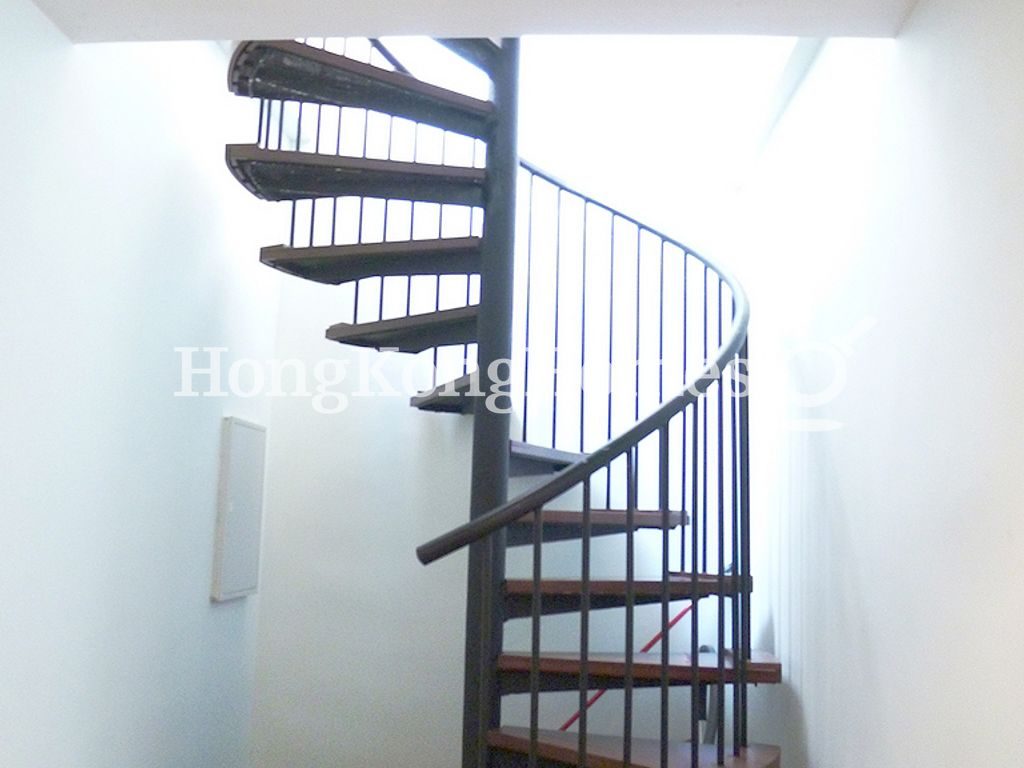 Internal Staircase — 太子臺 9 號，西半山