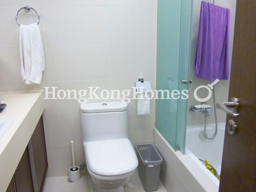Master Bathroom — 太子臺 9 號，西半山