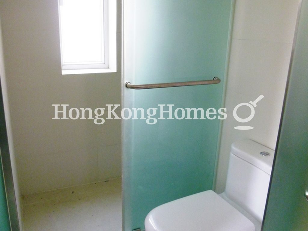 Second Ensuite Bathroom — 太子臺 9 號，西半山