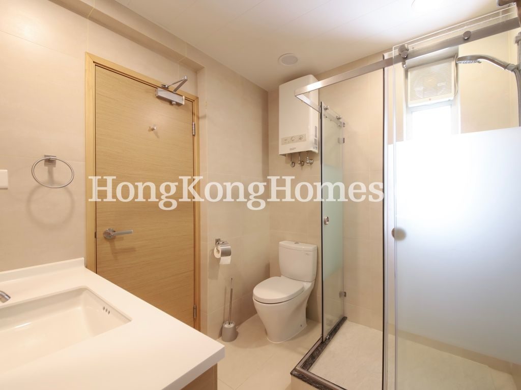 Second Ensuite Bathroom — 西園樓，跑馬地