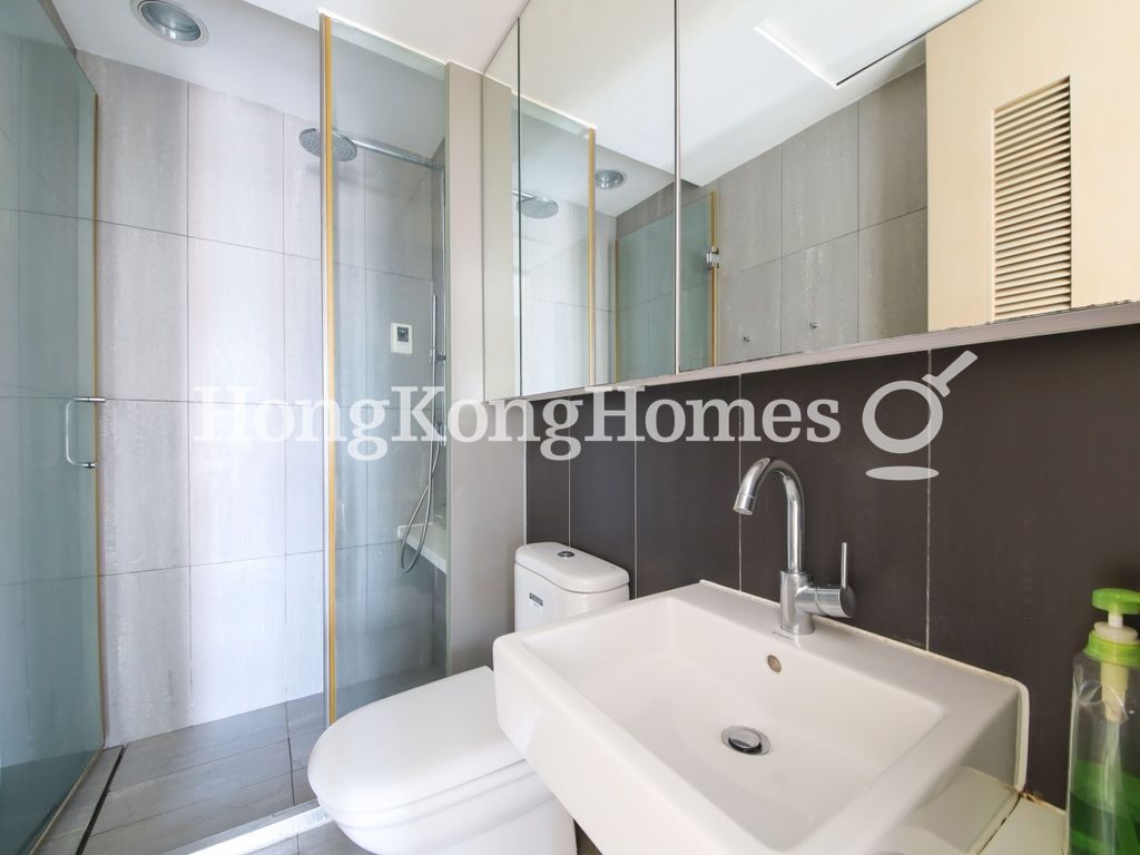 Guest Bathroom — The Oakhill, Wan Chai