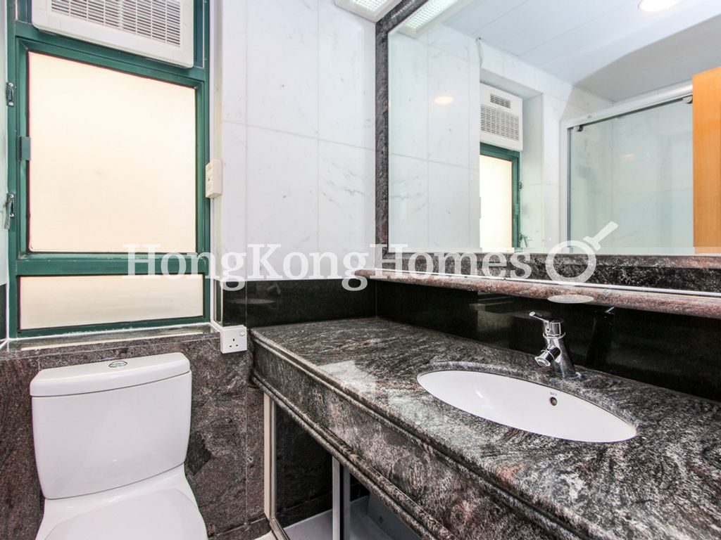 Guest Bathroom — 曉峰閣 - 第02座，中半山