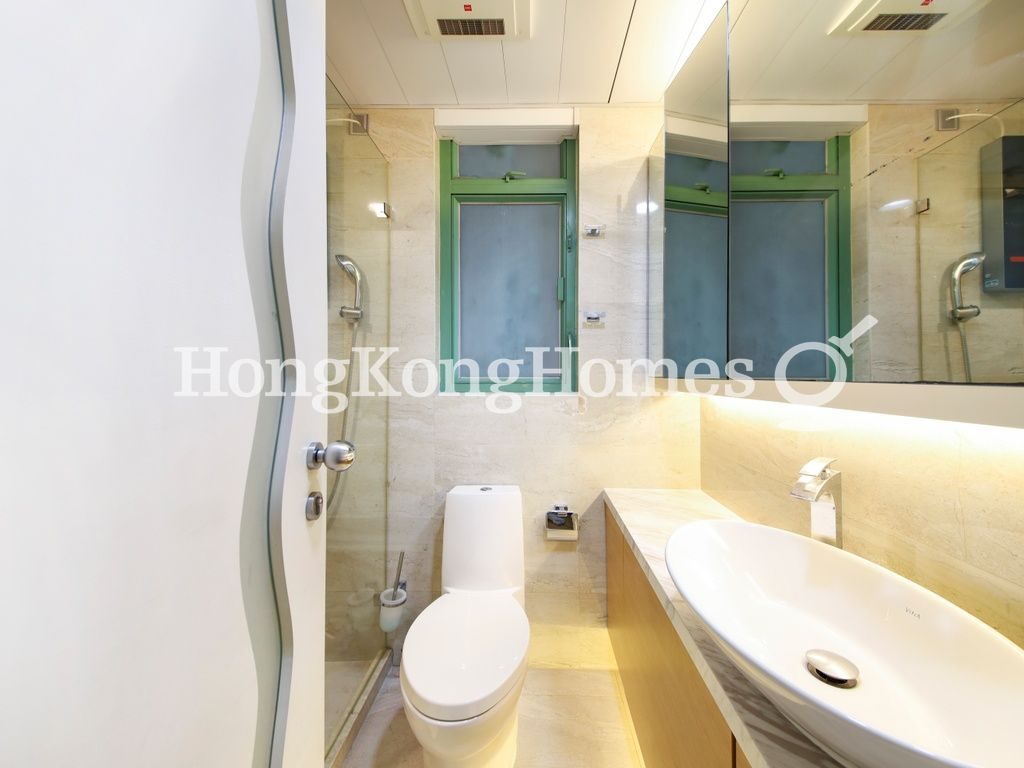Master Bathroom — 雍慧閣，西半山