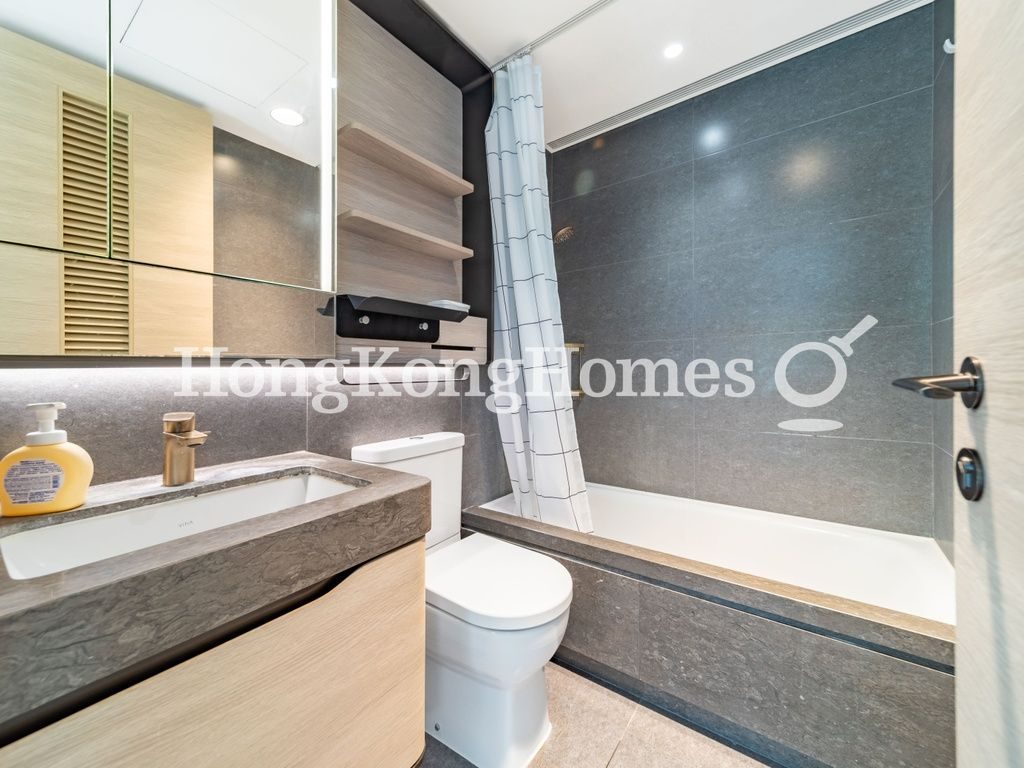 Master Bathroom — 柏蔚山，北角