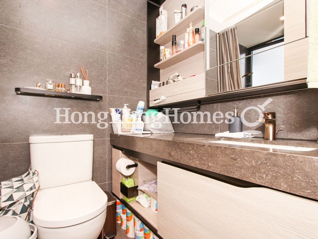Master Bathroom — 柏蔚山 - 第03座，北角
