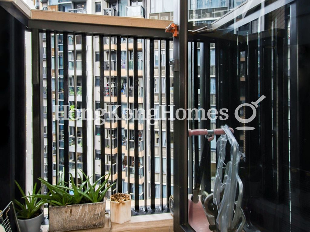 Balcony off Kitchen — 柏蔚山 - 第03座，北角