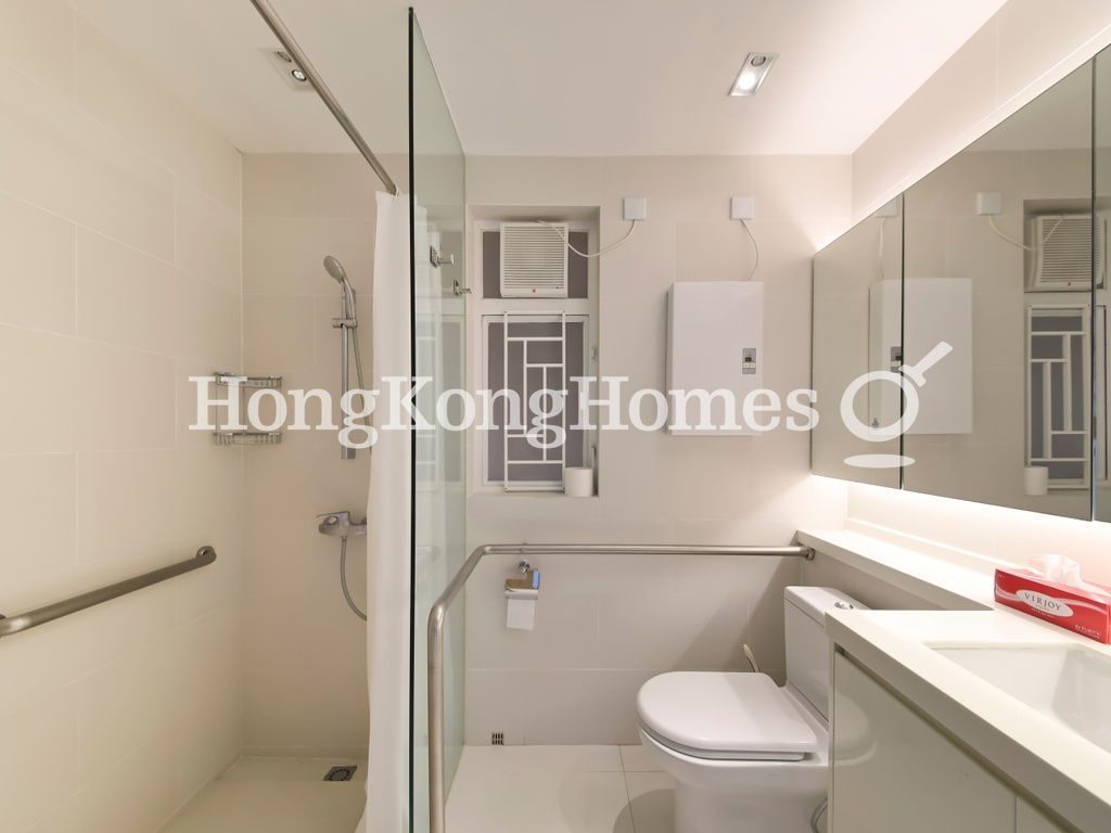 Master Bathroom — 箕璉閣，跑馬地
