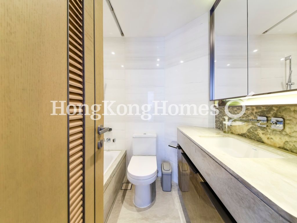 Master Bathroom — My Central，中環