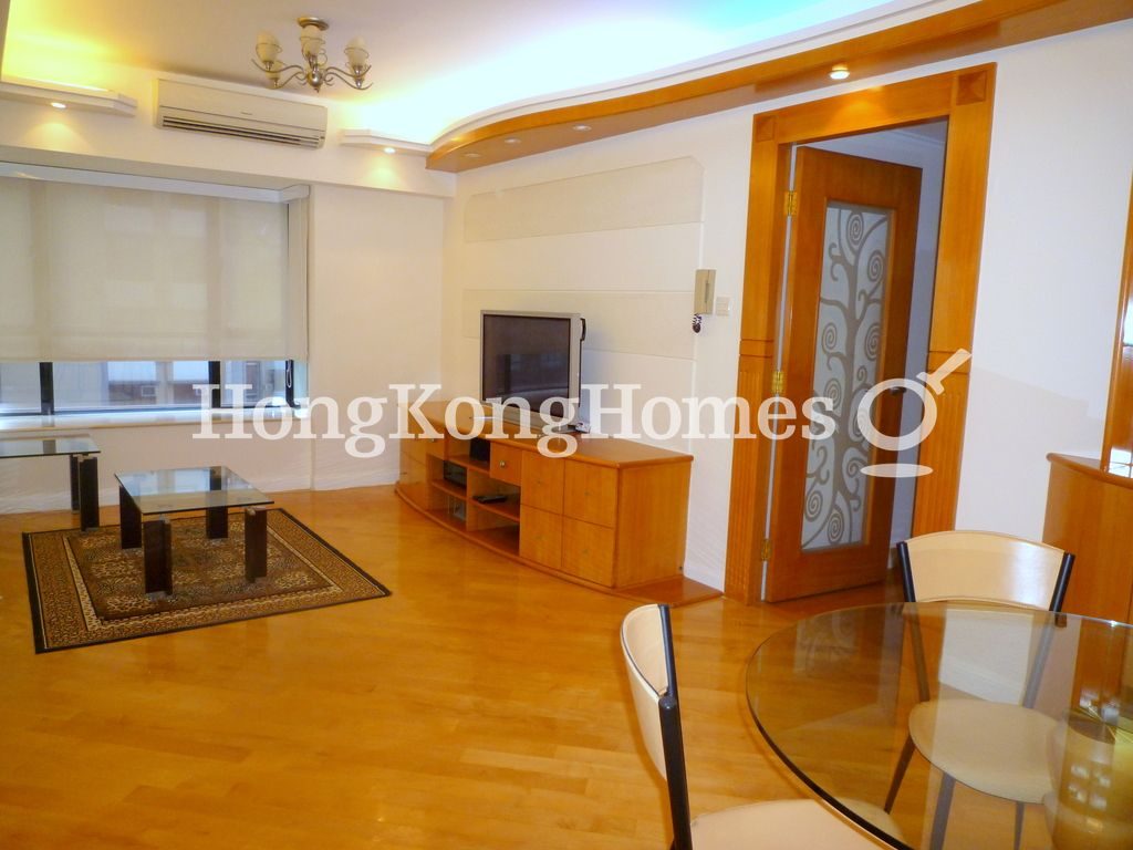 Living and Dining Room — The Grand Panorama III, Mid-levels West