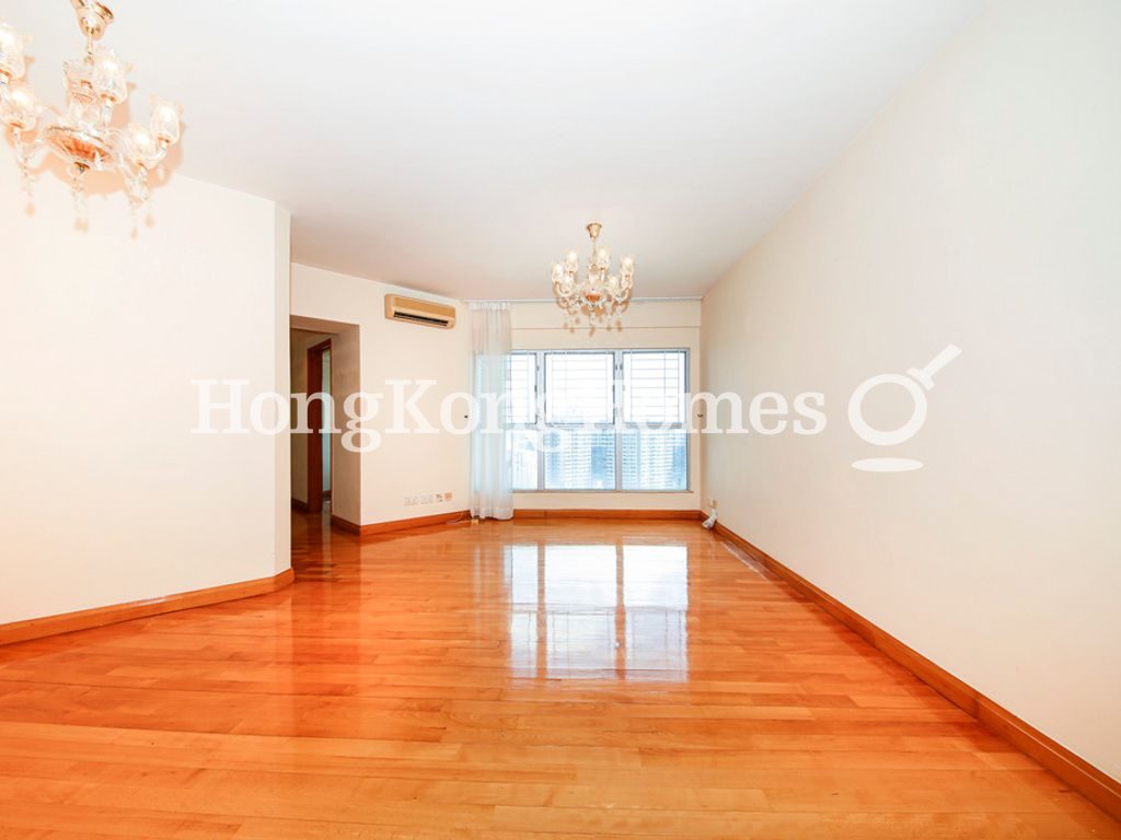 Living and Dining Room — The Waterfront - Block 02, Tsim Sha Tsui