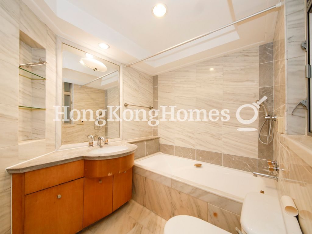 Master Bathroom — The Waterfront - Block 02, Tsim Sha Tsui