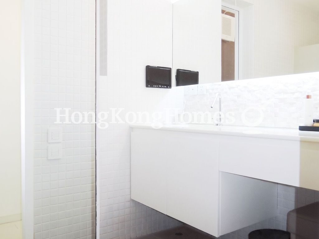 Master Bathroom — 箕璉閣，跑馬地