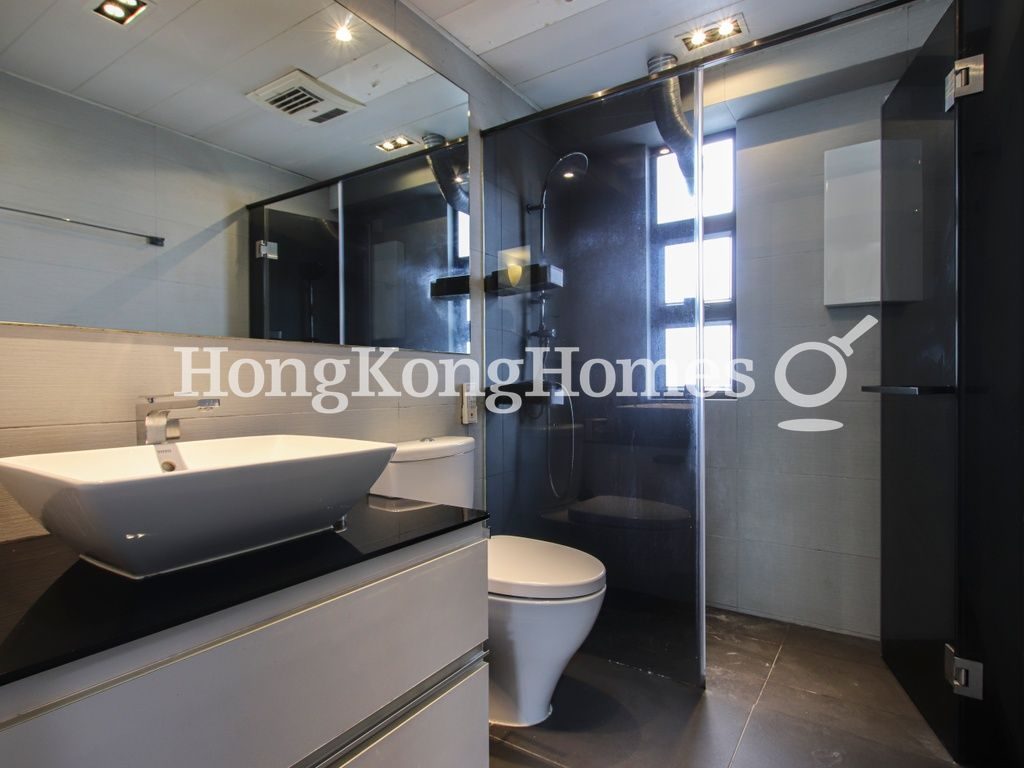 Master Bathroom — 麗豪閣 - B座，西半山
